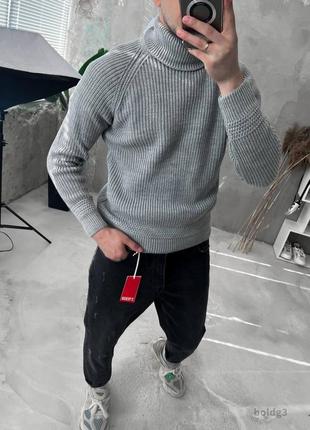 Мужской свитер под горло 3