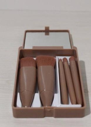 Набор кистей для макіяжу