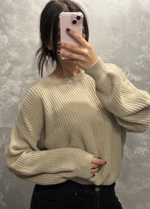 Уютный бежевый свитер h&m