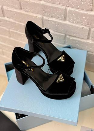 Босоніжки туфлі prada бархат