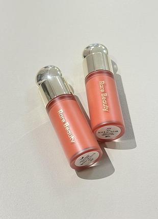 Матовые румяна rare beauty by selena gomez soft pinch liquid blush оттенок joy, 3,2 мл