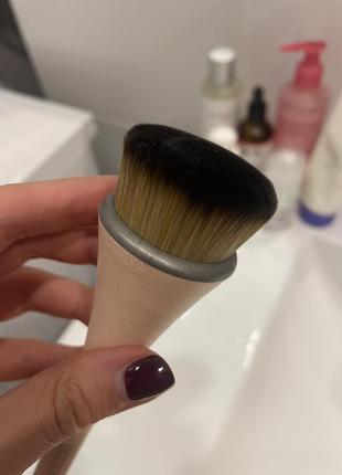 Пензлик ecotools ultimate buff