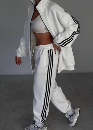 Теплий спортивний костюм oversize з лампасами