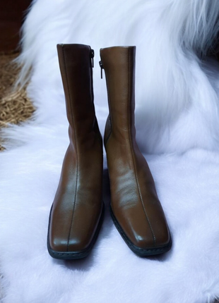 Шкіряні осінні черевики hush puppies p.39