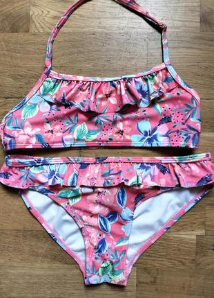 Крутезний купальник 7-10років.