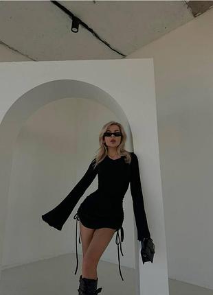 Платье длинные рукава клеш трапеция по фигуре прямая облегающая стяжки клеш прямое...