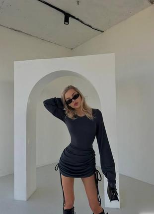 Платье длинные рукава клеш трапеция по фигуре прямая облегающая стяжки клеш прямое...