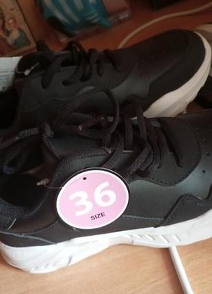 Кросівки 36 розмір повномір.вайкики