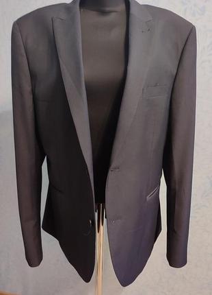 Стильний піджак, жакет.