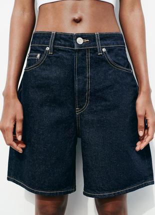 Джинсовые шорты trf mid-rise от zara, размер 34