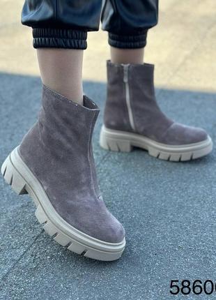 Ботинки женские демисезонные натуральная замша в цвете капучино