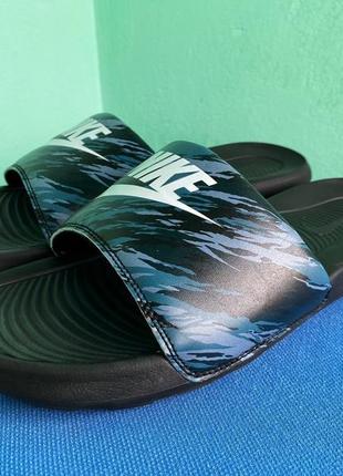 Шлепанцы nike victori one (отличное состояние!)