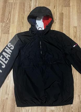 Продам вітровку tommy jeans