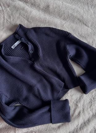 Стильный свитер zara