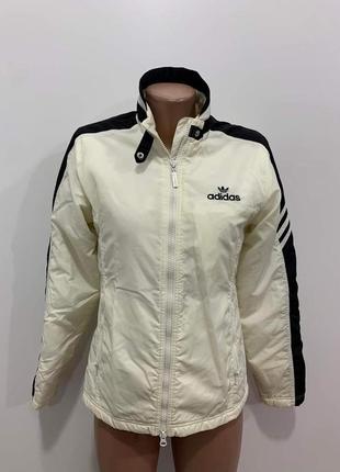 Куртка спортивная adidas молочная демисезон ветровка
