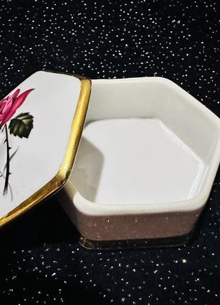 Фарфоровая шкатулка, винтаж