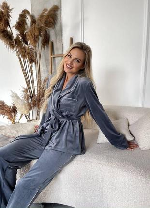 Домашній одяг, піжама жіноча