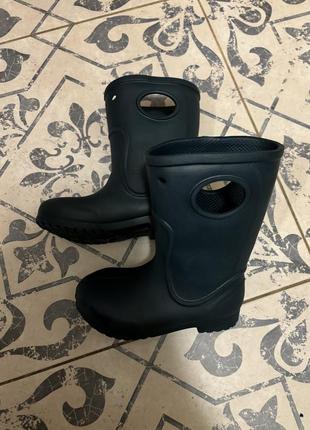 Резиновые сапоги в идеальном состоянии