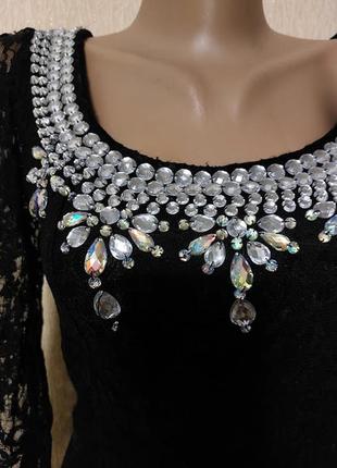 Красиве жіноче коротке мереживне, гіпюрове вечірнє плаття quiz