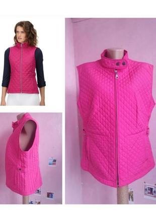 Стеганая жилетка