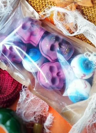 Мини набор бомбочек для ваны "череп и глаз"