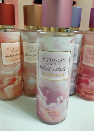 Парфумований спрей victoria's secret velvet petals daydream, 250ml
