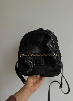 Guess порфель