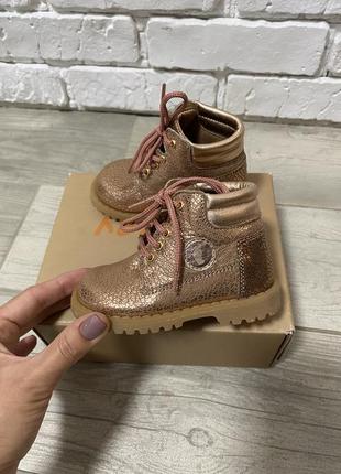 Красивые кожаные ботиночки для девочки, итальялия