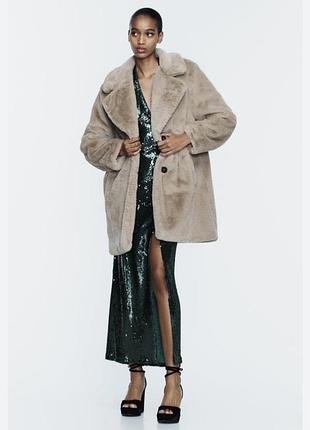 Шуба коротка zara