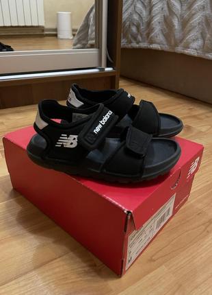 Сандалии new balance 7us (6uk) 23,5 eur