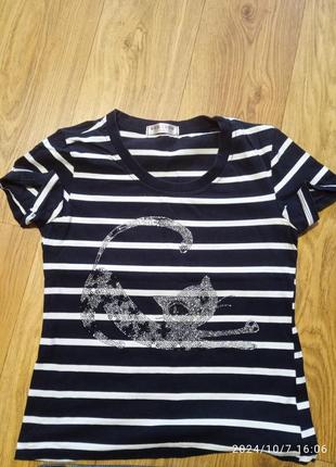 Футболка в смужку