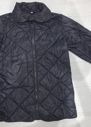 Жіноча куртка стьобана чорна синтепонова m