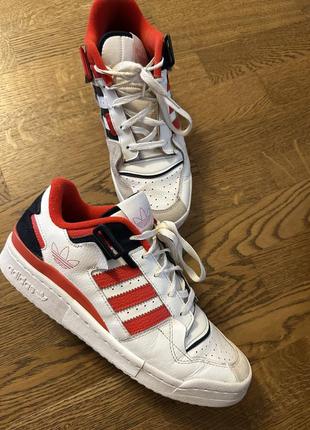 Оригинальные кроссовки adidas originals
