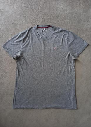 Брендова футболка hollister.