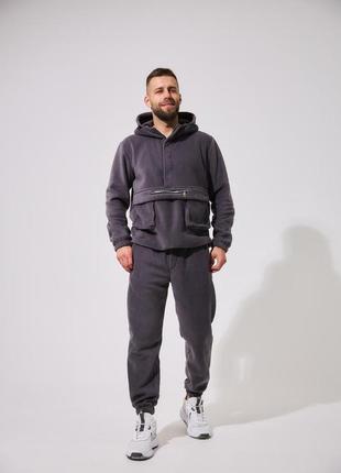 Спортивный костюм утепленный