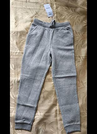 Спортивные штаны sinsay 128р