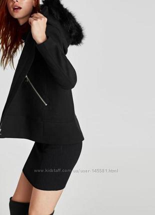 Теплое пальто на меху с капюшоном zara basic