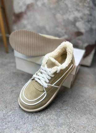 В наявності ❗️❗️замшеві кросівки короткі уги на хутрі теплі легусінькі