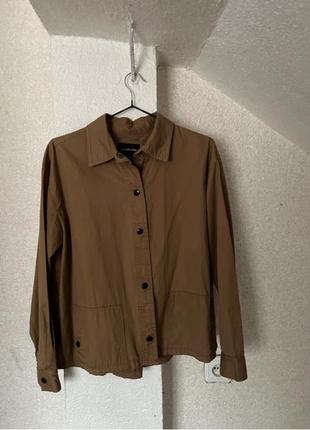 Коричнева сорочка stradivarius