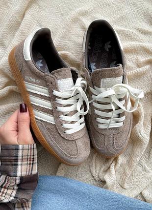 Женские кроссовки кеды адидас adidas spezial light brown