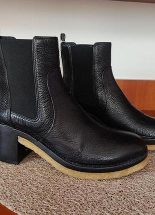 Ботильйони  челсі шкіряні на каблуку з америки tory burch  роз. 40-40.5