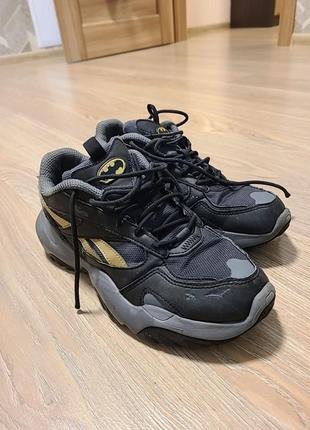 Кроссовки reebok 39 размер.
25 см стелька