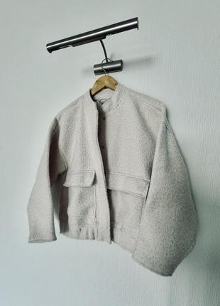 Стильний бомбер zara модель оверсайз