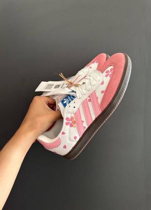 Кроссовки adidas