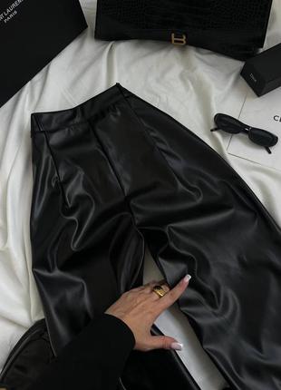 Женские брюки брюки брюки из эко кожи черный и бордо