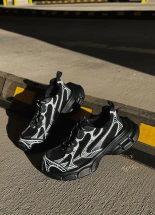 Трендовые кроссовки в черно-белых цветах в стиле balenciaga