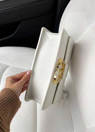 Женская кожаная брендовая сумочка белого цвета christian dior white premium5 фото