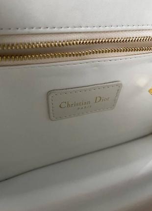 Женская кожаная брендовая сумочка белого цвета christian dior white premium7 фото