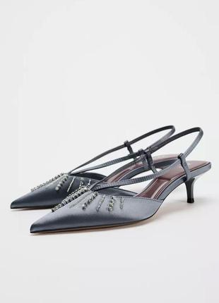 Відкриті туфлі блакитні із стразами zara new
