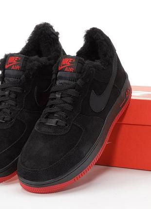 Зимові чоловічі кросівки nike air force 1 low black red winter fur найк форс чорного з червоним кольорів хутро